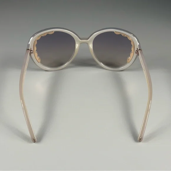 Chloe CE652S Oversized Round Sunglasses  display picture 3